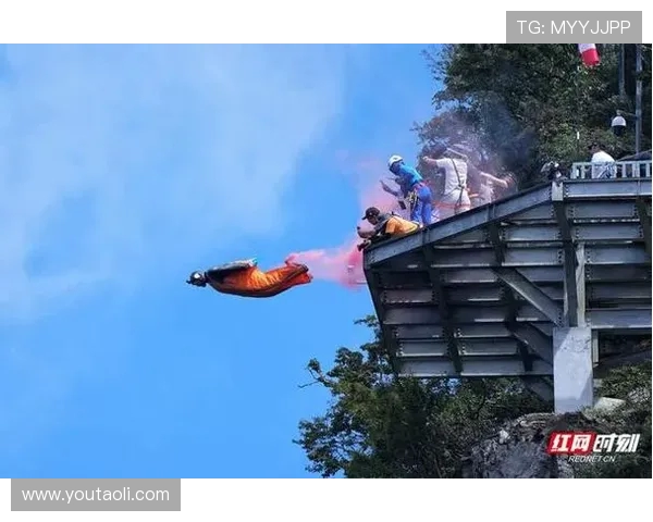 张树鹏 2025 天门山冲击翼装飞行世锦赛冠军 剑指亚洲首冠与双料传奇 张树鹏 2025 天门山冲击翼装飞行世锦赛冠军 剑指亚洲首冠与双料传奇